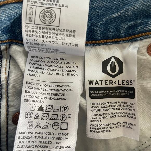 Levi’s Wedgie Medium Wash Straight Leg Button Fly Jeans - Size 26 - Picture 5 of 6